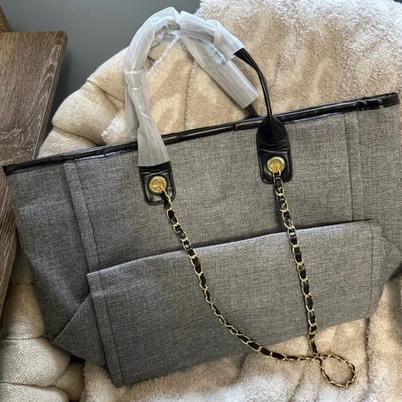 CHANEL Novelty Canvas Gray Tote Bag - Picture 3 of 6